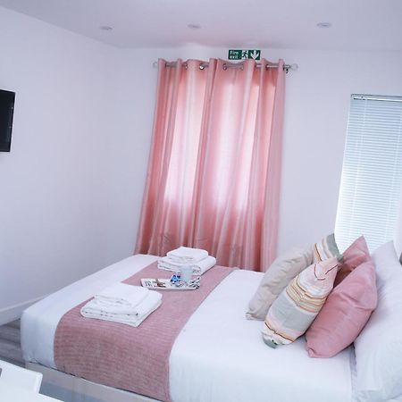 Ferienwohnung Harrow Luxury Flat With Free Parking. London Exterior foto