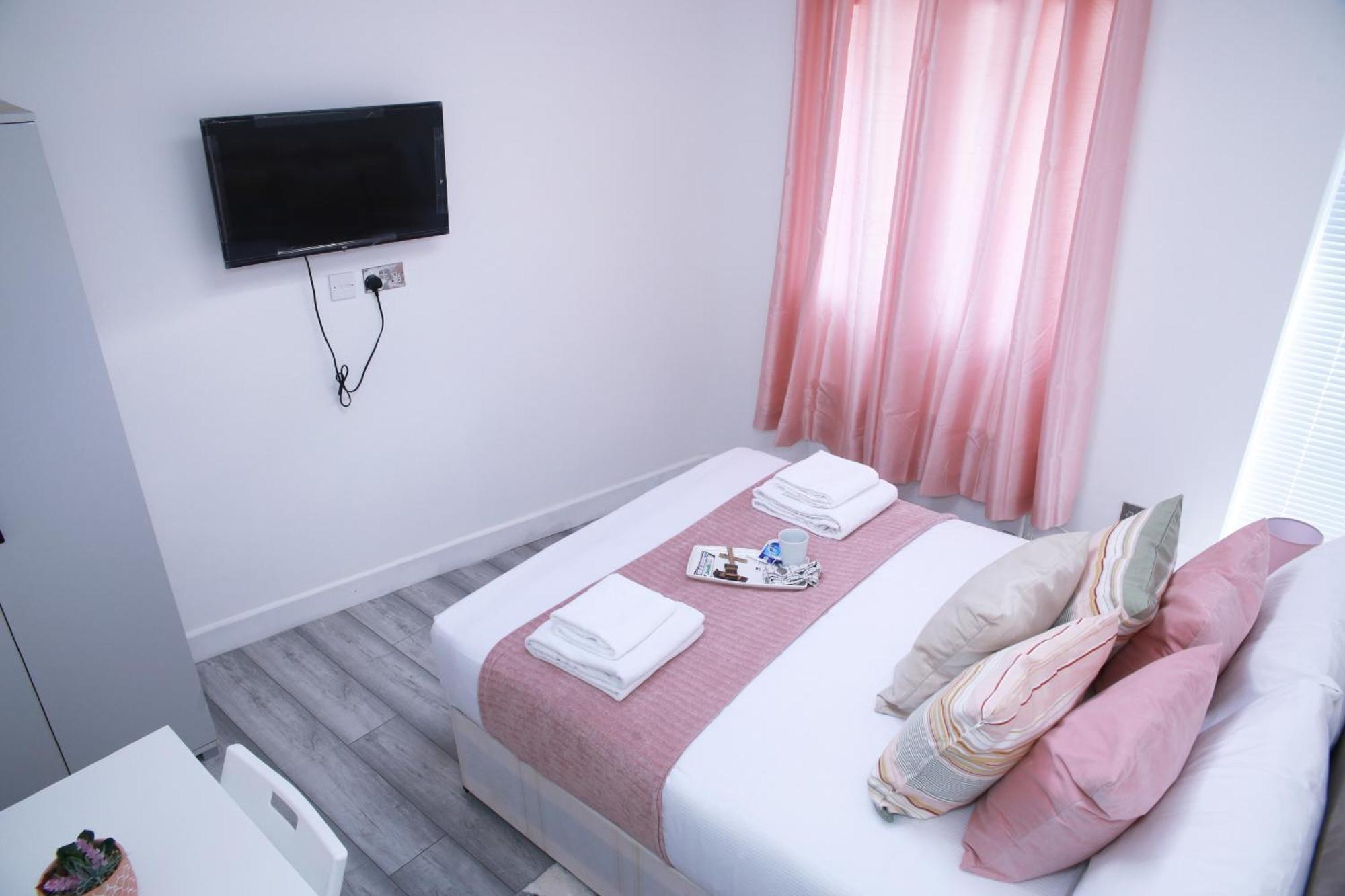Ferienwohnung Harrow Luxury Flat With Free Parking. London Exterior foto