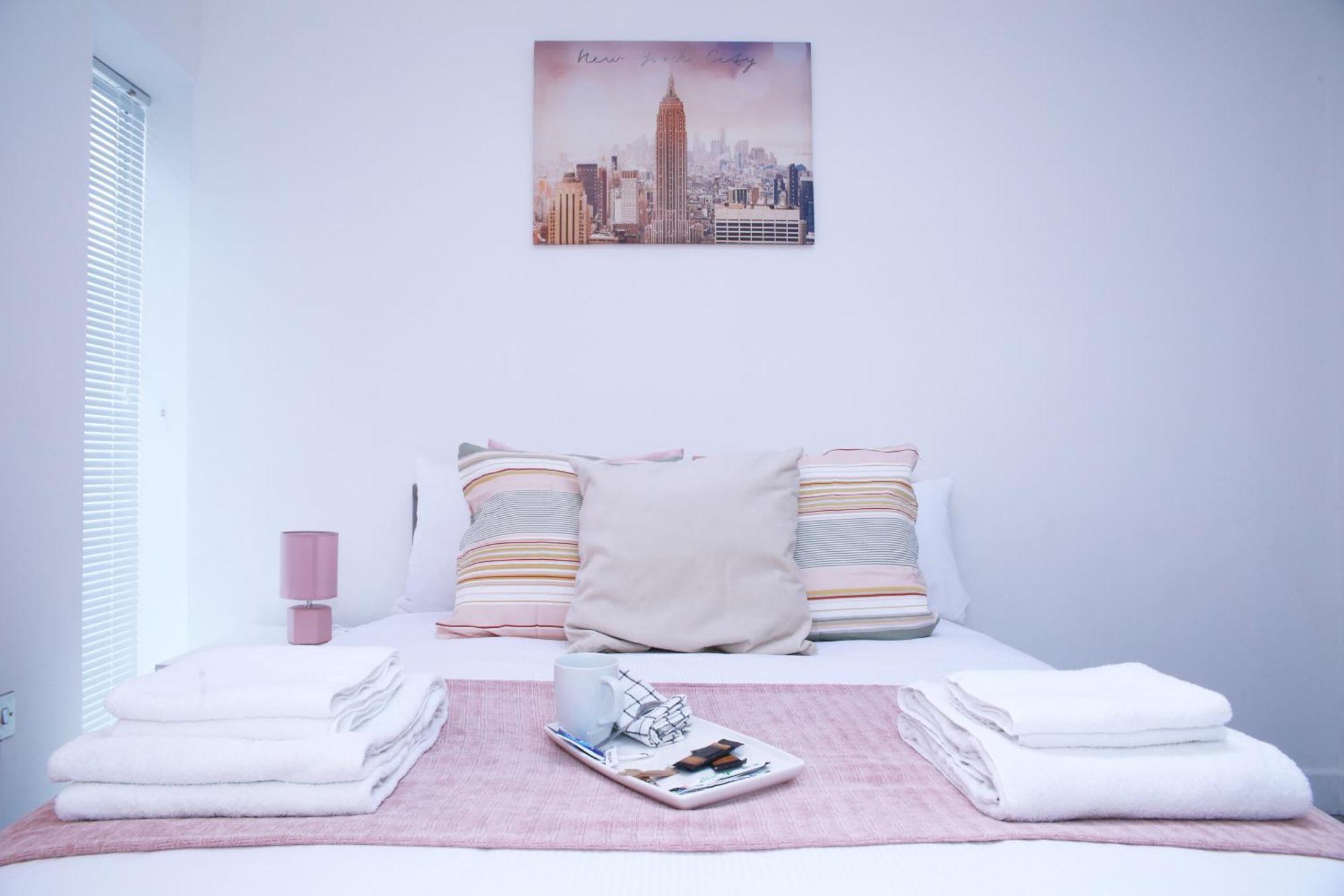 Ferienwohnung Harrow Luxury Flat With Free Parking. London Exterior foto